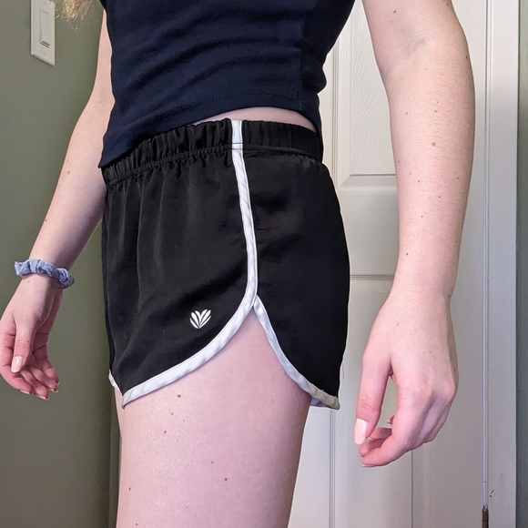 Forever 21 Set of 2 Black Athletic/Athleisure Shorts | Size Small - Picture 4 of 13